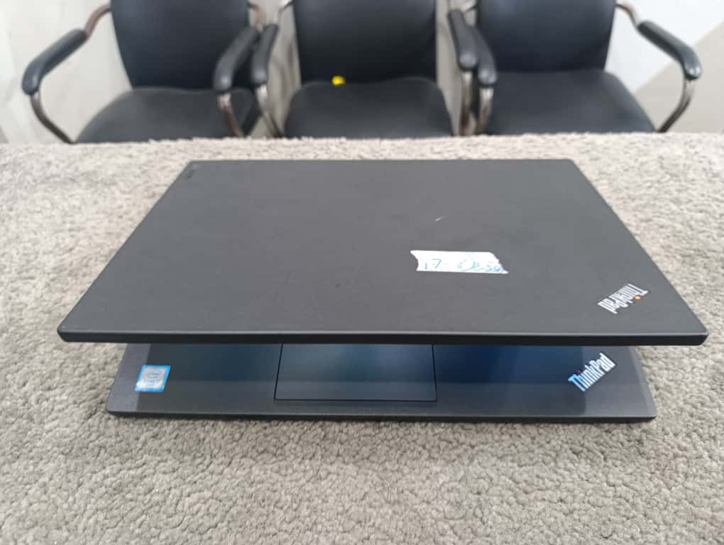 Lenovo ThinkPad T470p laptop Pakistan – top view