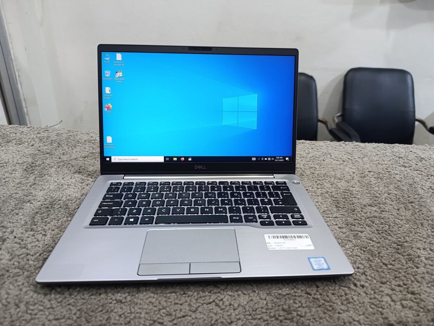 Dell Latitude 7300 | i5 8th Gen | 8GB RAM | 256GB SSD | 13.5” FHD Display | Metal Body | Backlit Keyboard | Excellent Condition