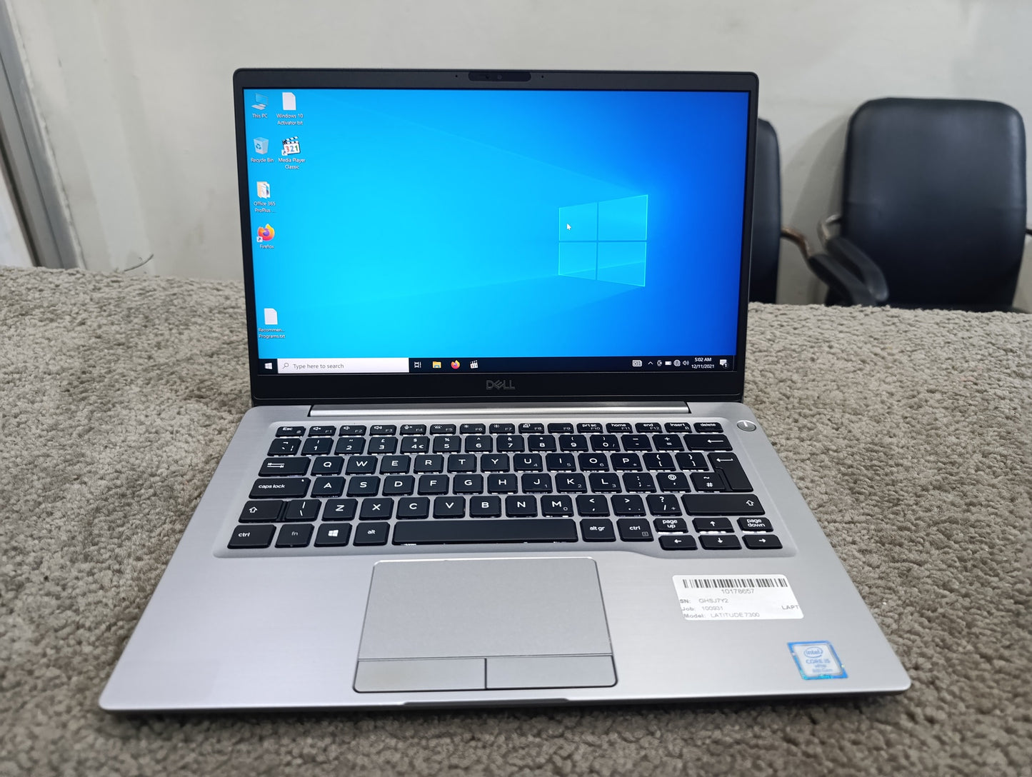 Dell Latitude 7300 | i5 8th Gen | 8GB RAM | 256GB SSD | 13.5” FHD Display | Metal Body | Backlit Keyboard | Excellent Condition