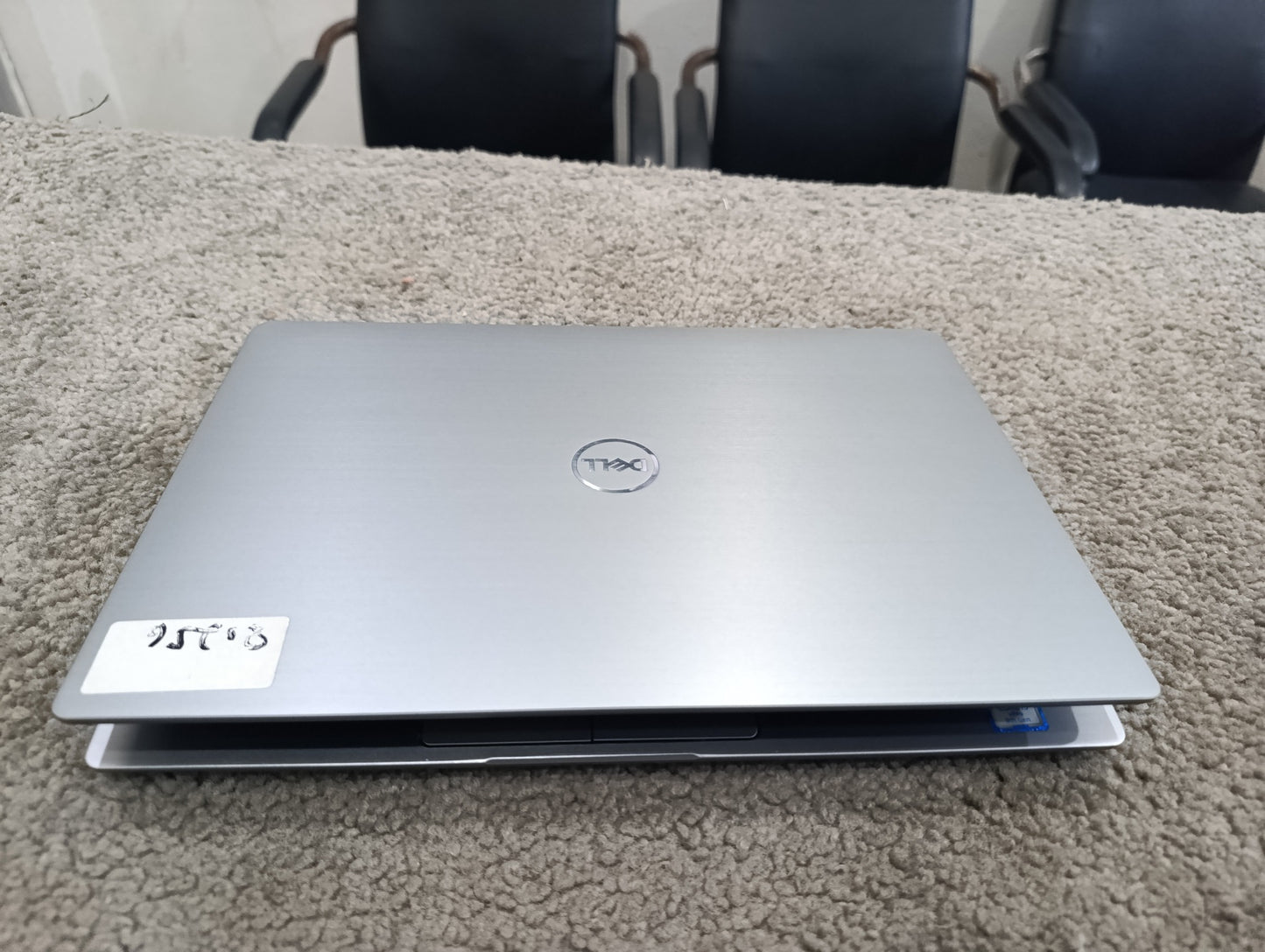 Dell Latitude 7300 | i5 8th Gen | 8GB RAM | 256GB SSD | 13.5” FHD Display | Metal Body | Backlit Keyboard | Excellent Condition