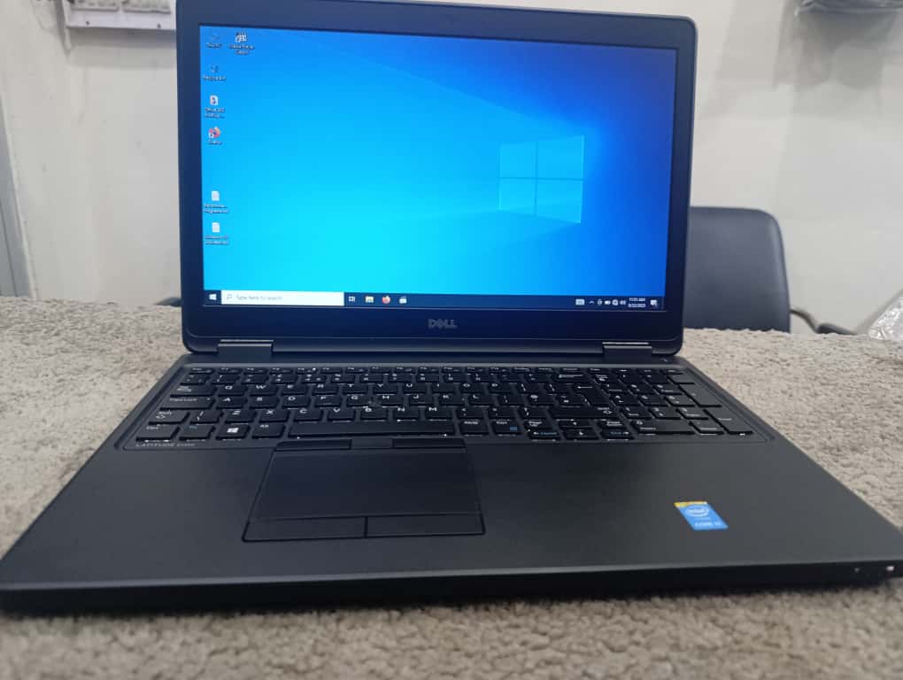 Dell E5550 laptop in excellent condition – Pakistan