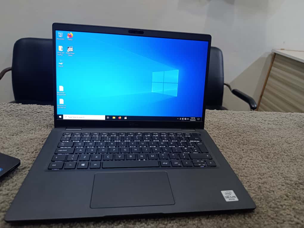 Dell Latitude 13.3 inch compact display