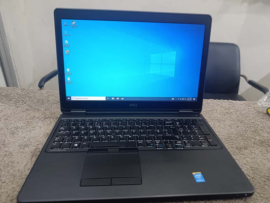 Dell Latitude E5550 i5 5th Gen laptop front view