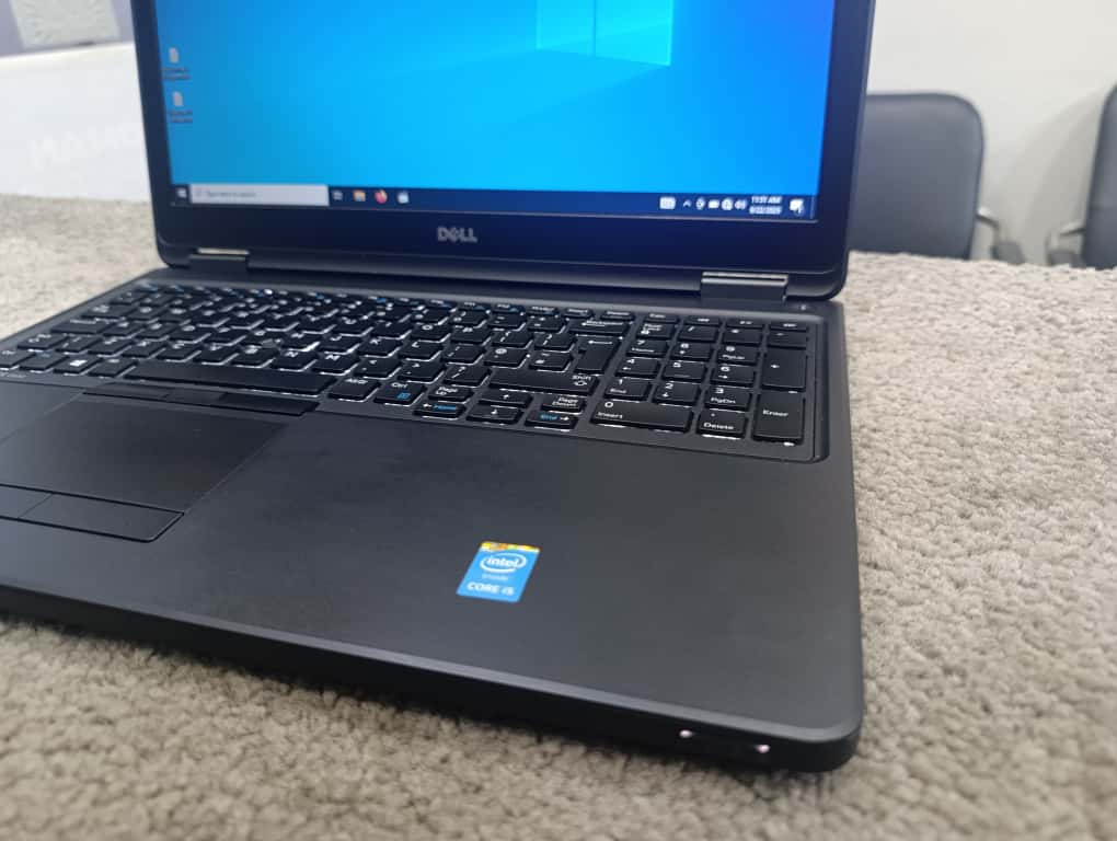 Dell Latitude E5550 i5 5th Gen laptop side view