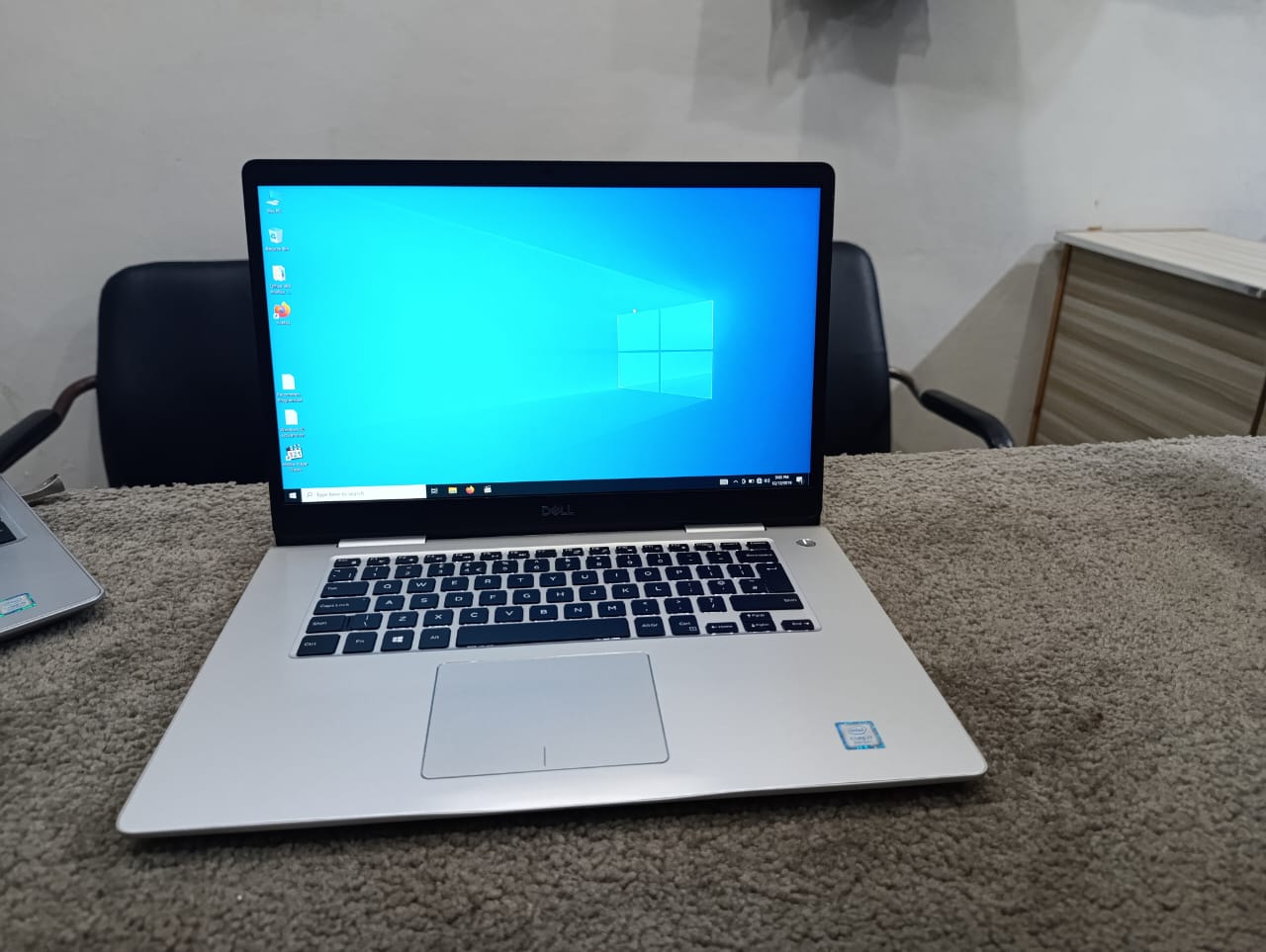 Dell Inspiron 7570 laptop keyboard and touchpad view