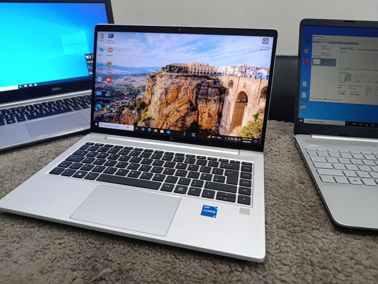 HP EliteBook 640 G9 side ports USB-C HDMI