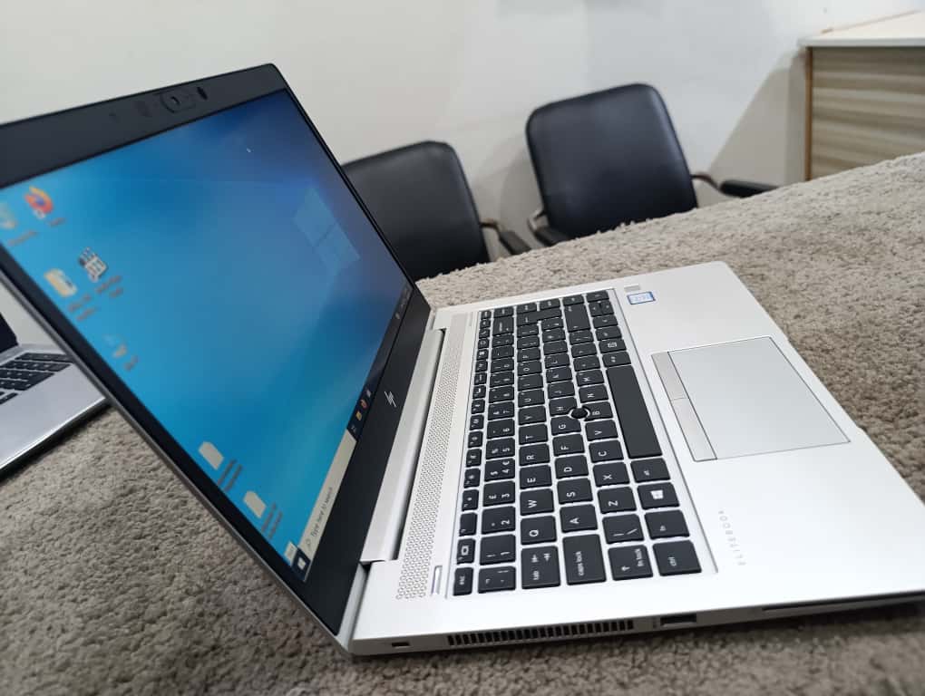 HP EliteBook 840 G6 backlit keyboard close-up