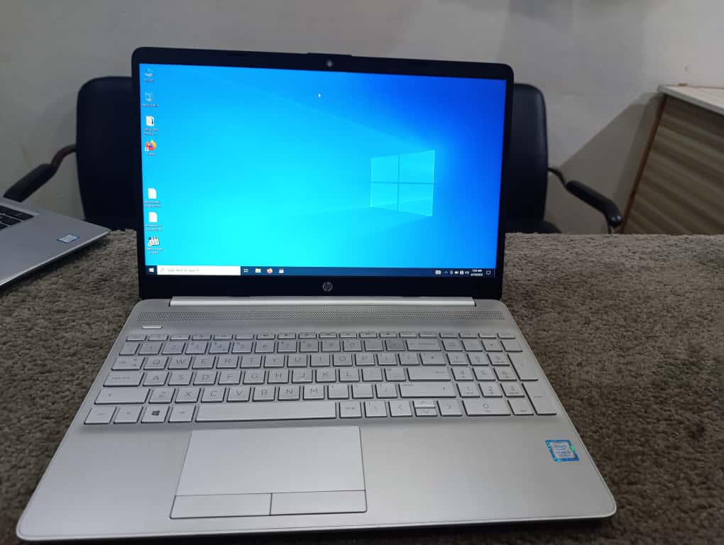 HP Notebook 15 15.6 inch full HD display