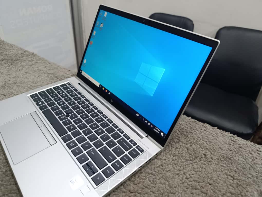 HP ZBook Studio G5 workstation side ports view - HP Workstation laptop Pakistan