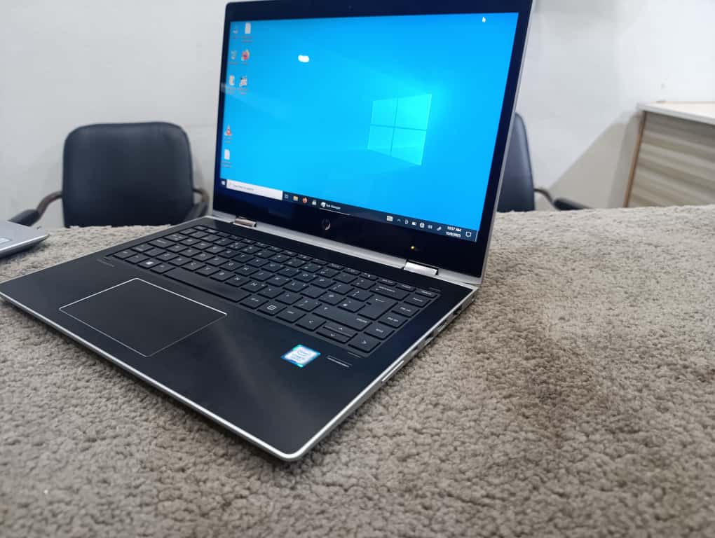 HP x360 440 G1 side ports and slim body