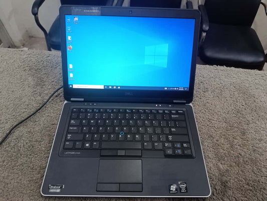 Dell Latitude 7440 | Core i7 4th Gen | 8GB RAM | 256GB SSD | 14” Display | Silver Ultrabook | Excellent Condition